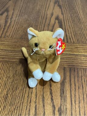 Darling Ty NIP the Cat 🐈 Beanie Baby with Heart Hang Tag